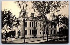 Le Sueur Minnesota~Washington School Building~c1910 B&W Postcard