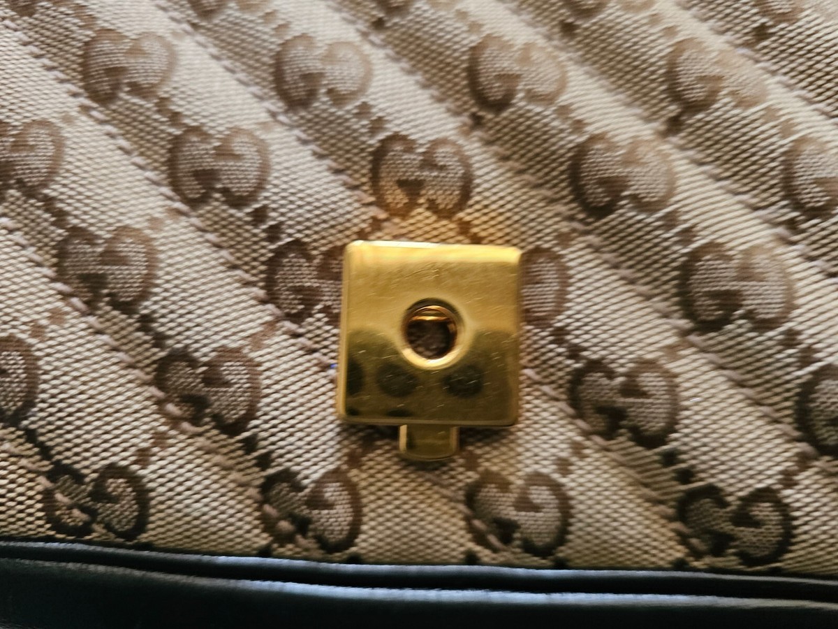 マルモ ♦︎ Gucci Half-Moon Shaped Bag Mini GG Supreme Beige/White in