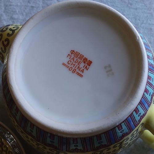 Teiera vintage Mun Shou Longevity giallo rosa anni 60. Jindezhen Cina NUOVO - Foto 3 di 9