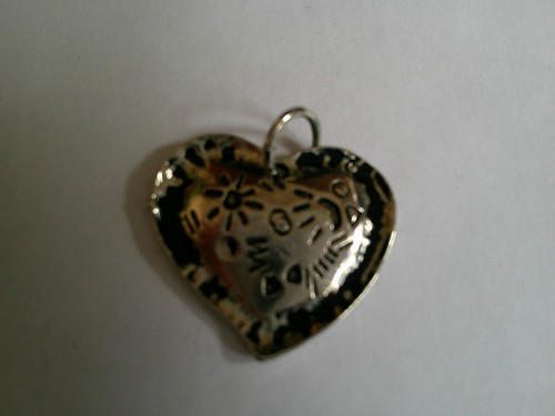 Silver Metal Heart Pendant with design JCPENNEY Vintage - Picture 3 of 5