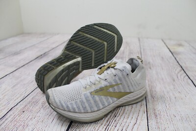 Brooks Bedlam 2 Grey Gold Striped Running Training Shoes Women's size 8.5