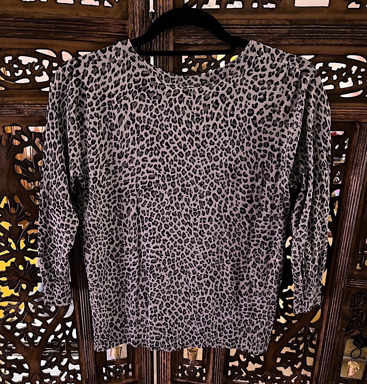 GRACE ELEMENTS GRAY AND BLACK LEOPARD ANIMAL PRIN… - image 2