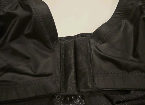 NWT Olga SIZE 40D Signature Support Satin Side Support BRA 35002 BLACK Comfort - Picture 6 of 7