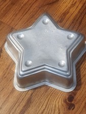 Vintage Mirro Star Shaped Cake Pan Aluminum Baking Mold Made in USA 7.5" X 2.5"