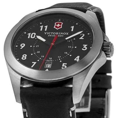 New Victorinox Swiss Army Heritage Quartz Black Dial Men's Watch