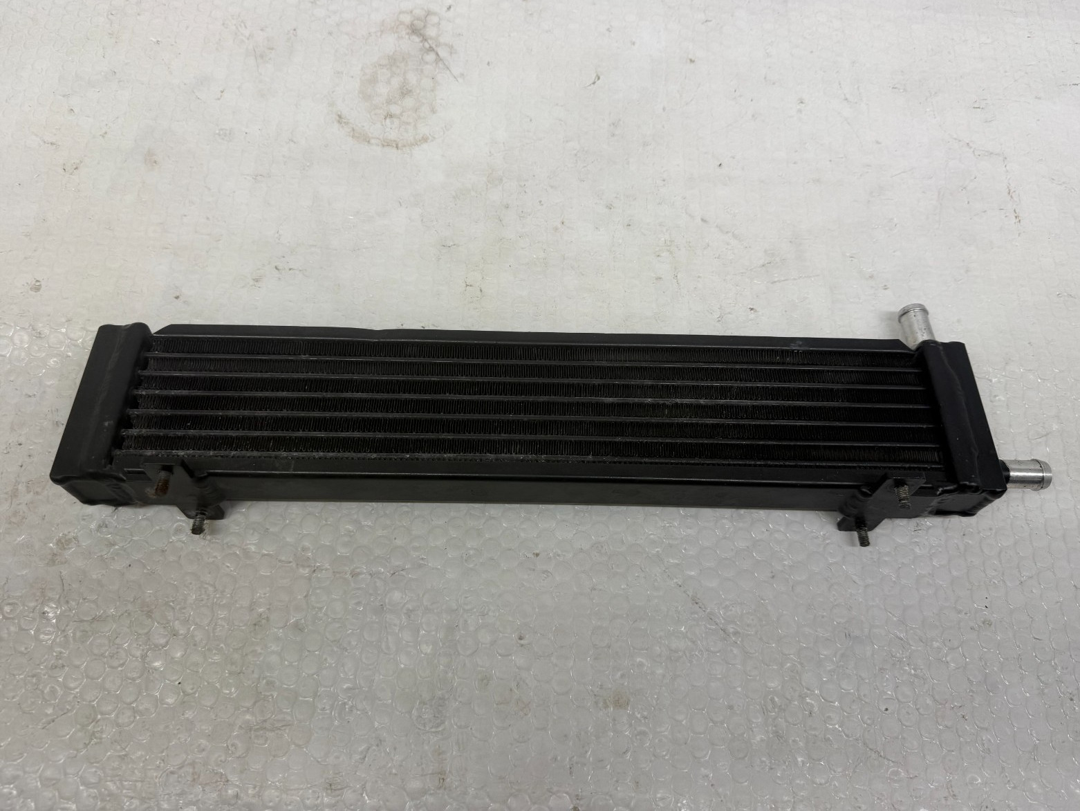 Aston Martin DB9 2005-2012 Transmission oil cooler P/N 7G43445396AA