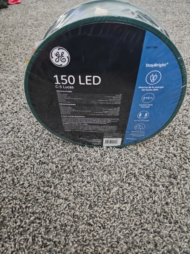 GE StayBright 150-Ct 37.2-ft Constant Multicolor C5 LED Christmas FACETED Lights - Image 3 of 4