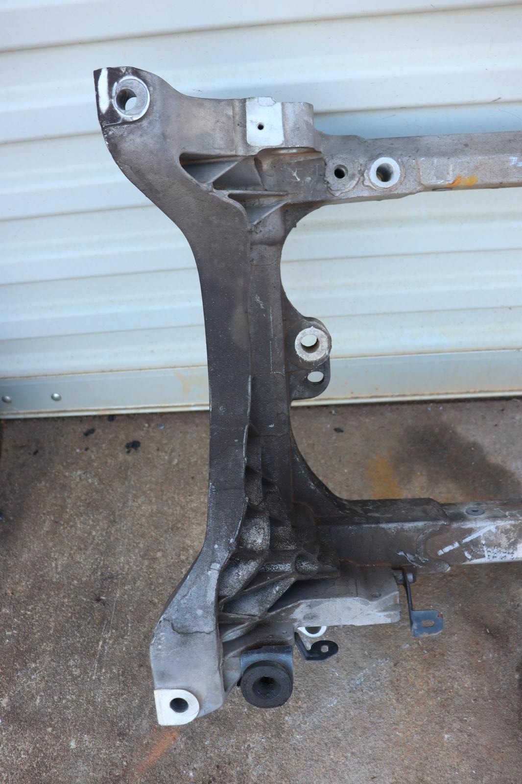2014-2017 MASERATI GHIBLI RWD FRONT ENGINE CRADLE CROSSMEMBER SUBFRAME OEM