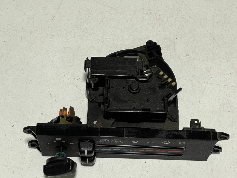 Interruptor de control de clima ventilador de calor calentador Jeep Wrangler TJ 97-98 con CA 55037362 OEM Foto 4 de 4