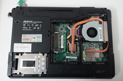 Scheda madre Asus vintage laptop X55S con base. Geforce 9500M - Foto 5 di 6