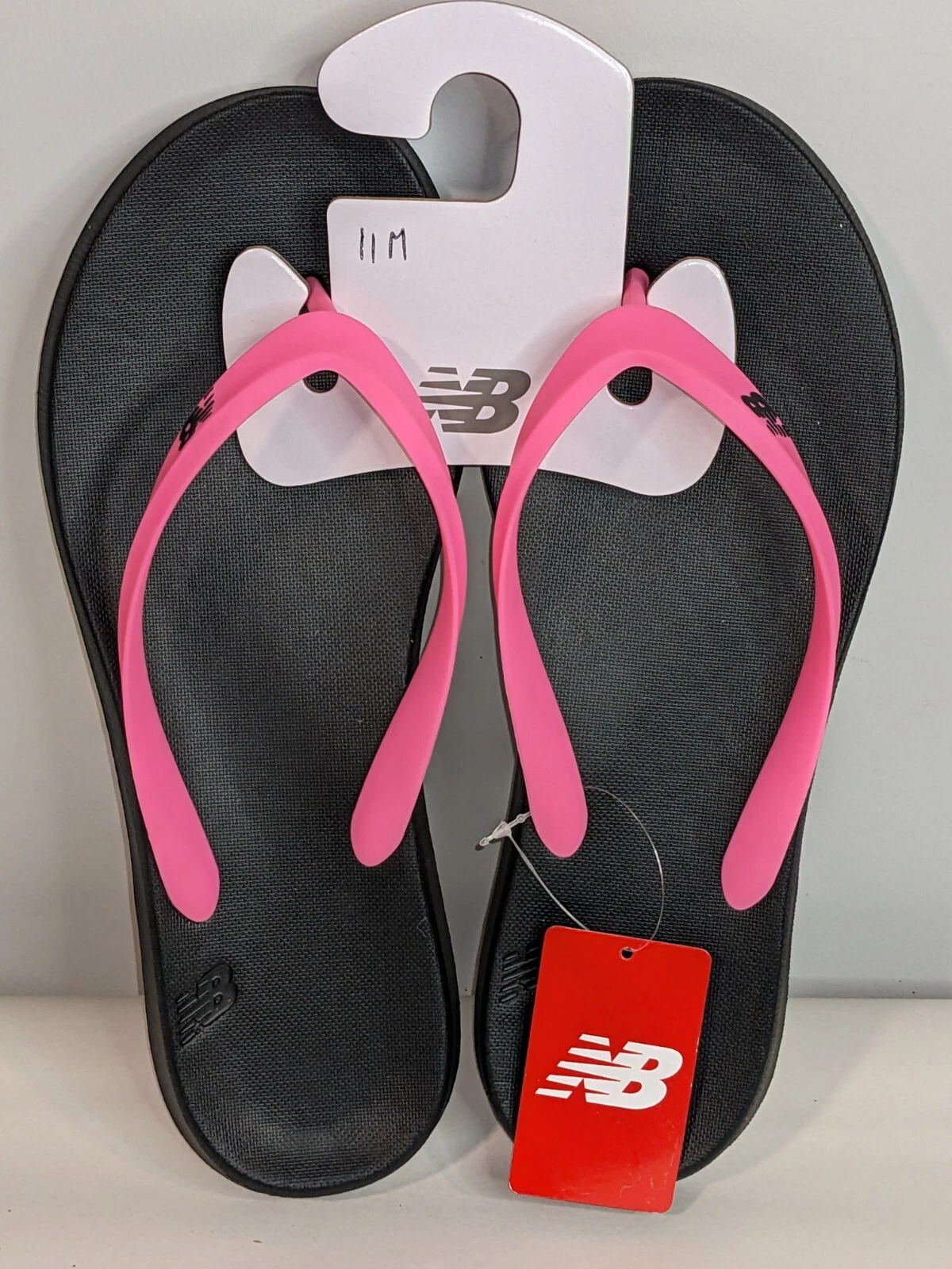 New Balance Infradito SUT24BP1 Nero e Rosa ~ Uomo 11 Donna 13 NUOVO...