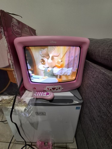 Disney Princess 13” Retro TV - WITH REMOTE - Tested Working P1310ATV Open box - Picture 2 of 21