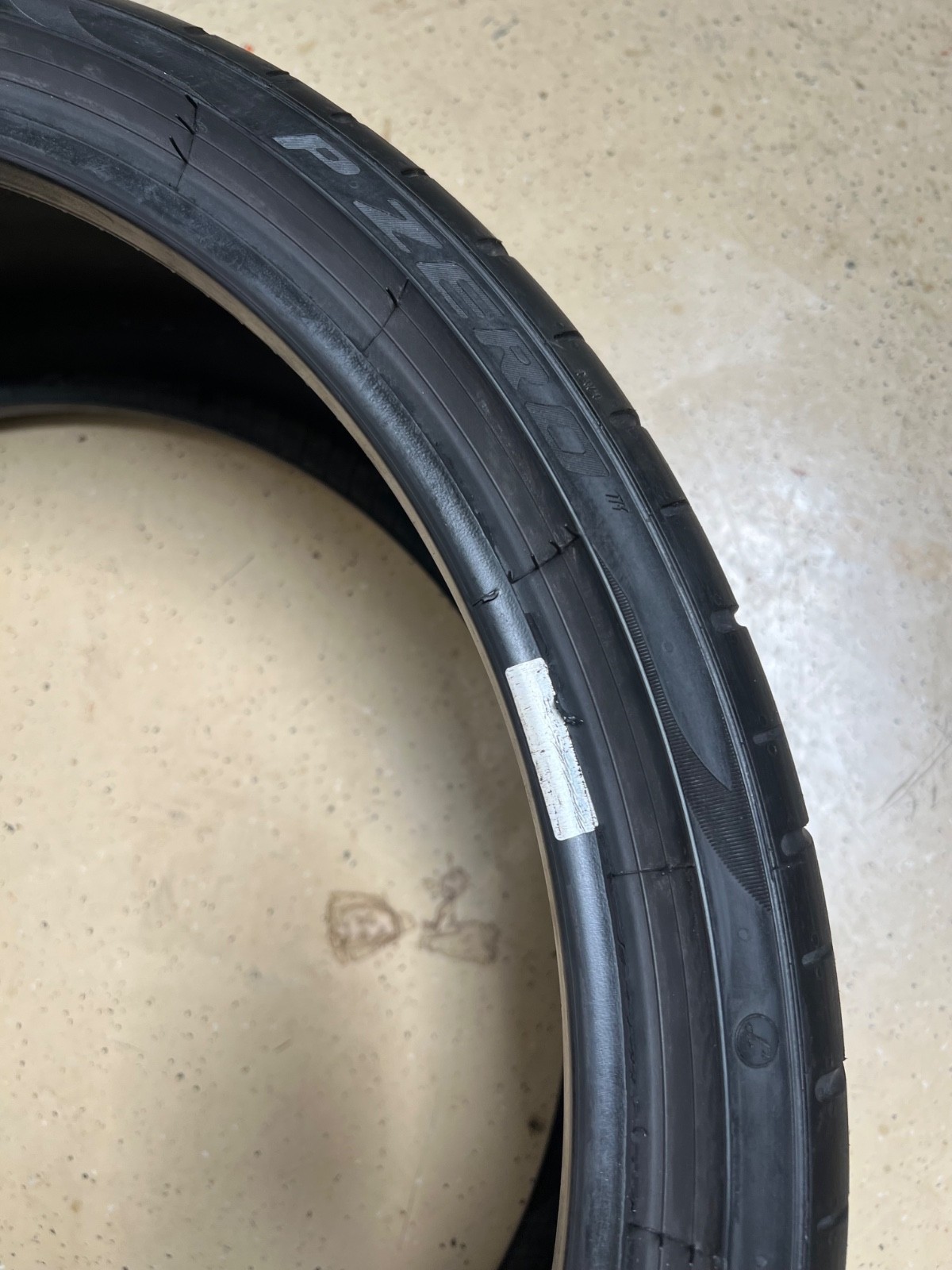 1 - NO REPAIRS 245/30ZR20 XL (90Y) Pirelli P Zero PZ4 (L) Lamborghini - 4155