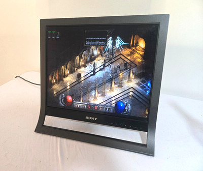 Sony SDM-HS95P 19 inch LCD Computer Monitor Retro Gaming - WORKS