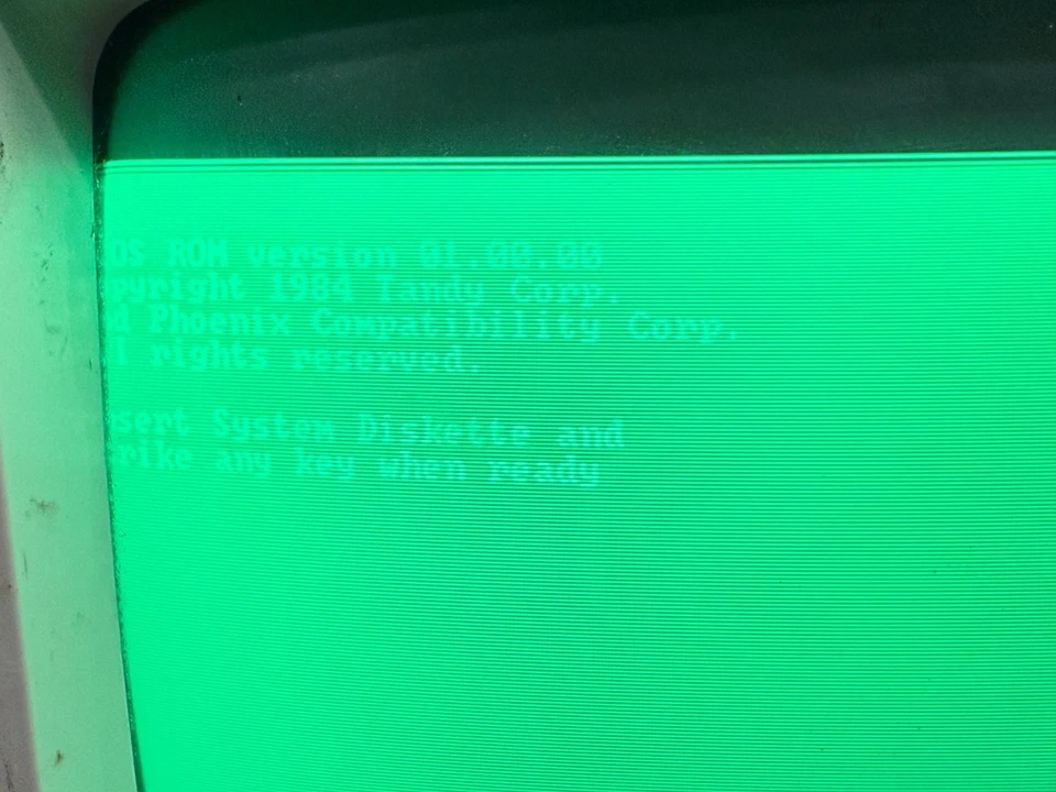 Computadora personal Tandy 1000 original vintage 25-1000 Foto 2 de 4