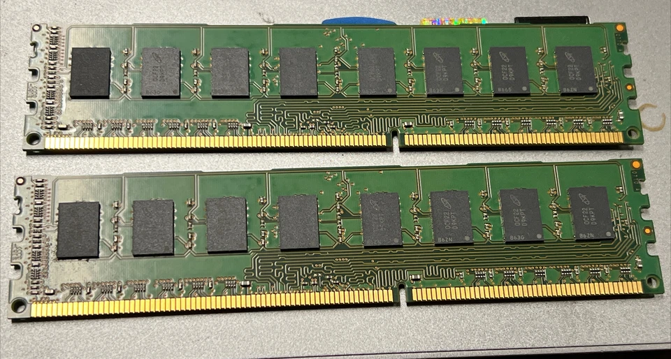 Micron PC3-8500U-7-10-B0 4GB 2x2GB 2RX8 1066MHz DDR3 RAM MT16JTF25664AZ-1G1F1 - Image 4 of 4