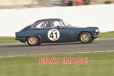 PHOTO  THE RARE TORNADO TALISMAN GT OF BRIAN AND JAMES HUNTER IS SEEN AT BECKETT