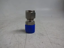 New Tylok SS6-DMC-6 3/8" Tube x 3/8" NPT Male Connector 316 Stainless SS6-DMC-6