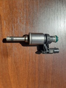 Orginal  Audi VW Seat Skoda Einspritzdüse 1.2 1.4 TFSI 04E906036Q