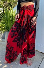 Hawaiian Pareo Red  Black Hibiscus Flower Wraparound Dress Sarong Beach Skirt