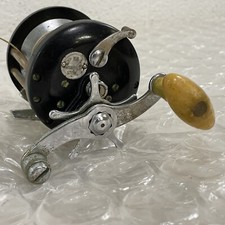 Vintage OCEAN CITY 981 Casting Fishing Reel MADE IN USA
