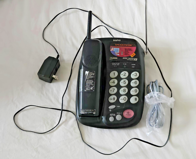 Sanyo Super-Compander IV cordless phone + base w/ charger, antenna