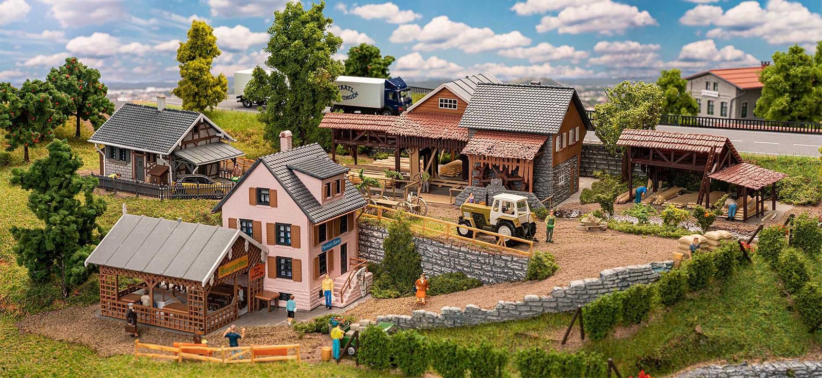 Faller 190138 Coffret Scierie HO pour créer un diorama forestier réaliste 1:87