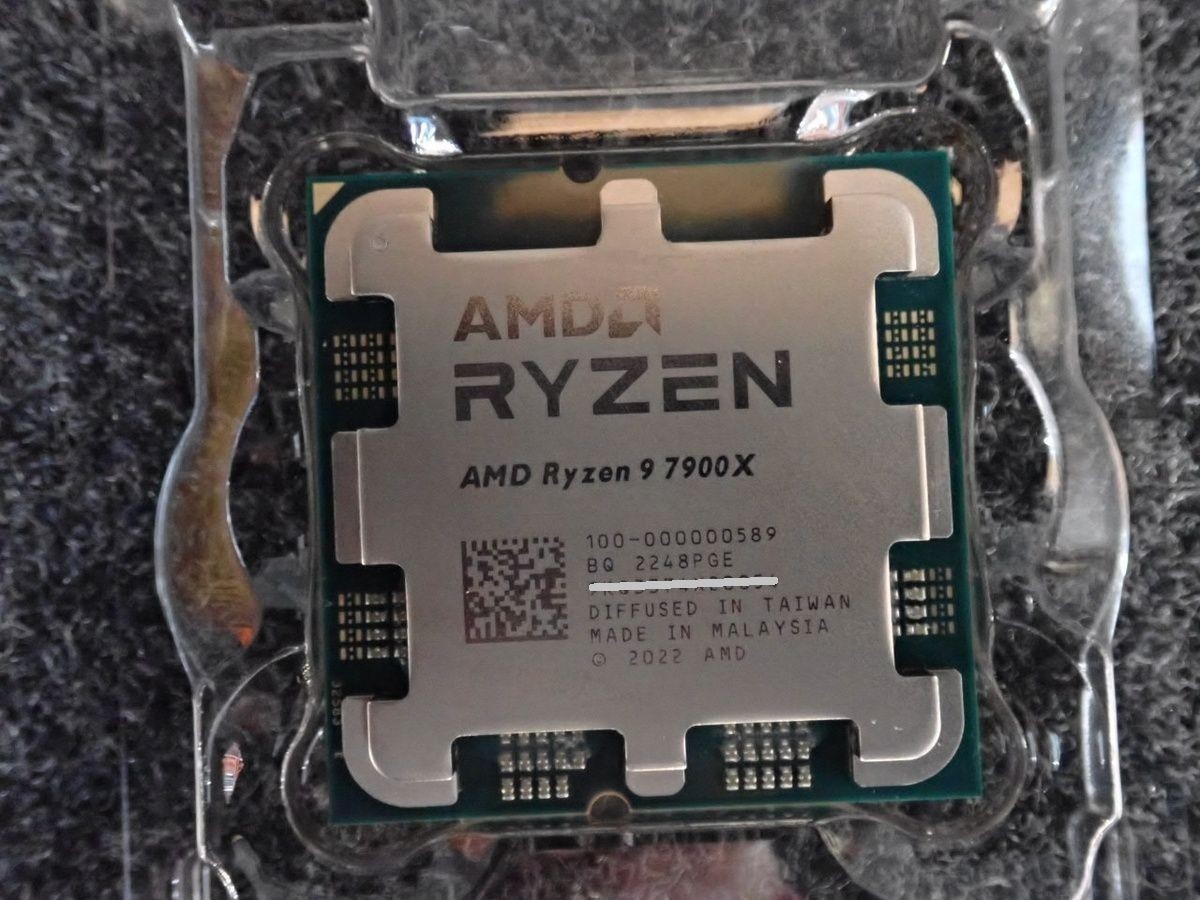 AMD Ryzen 9 7900X AM5 CPU (12 Core, 24 Thread) @ 4.7GHz