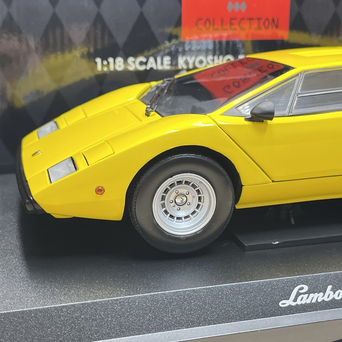Kyosho 1/18 Lamborghini Countach LP400 yellow Gorgeous Diecast