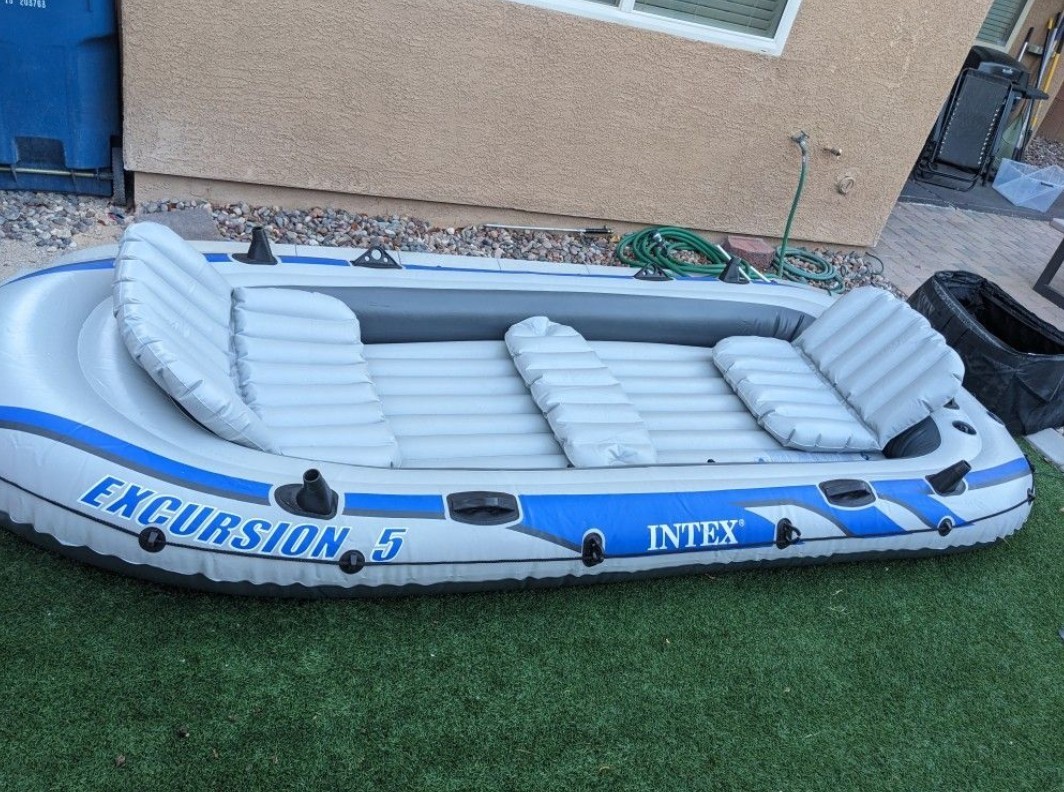 Intex Excursion 5 Person Inflatable Fishing Raft Boat