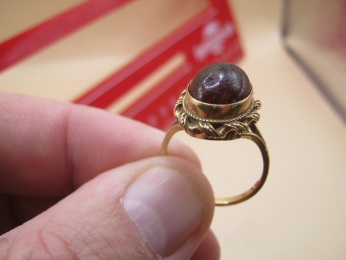 Vintage 9k Yellow Gold Georgian Style CHUNKY Ring With Cabochon Garnet Size P - Picture 4 of 7