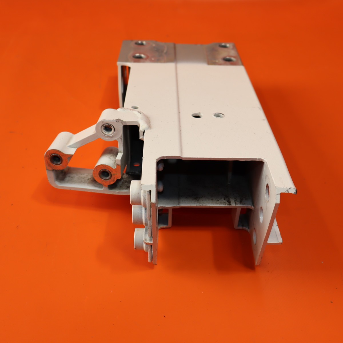 Rolls-Royce Cullinan 2017-2019 RIGHT Crash box P/N 41007448880