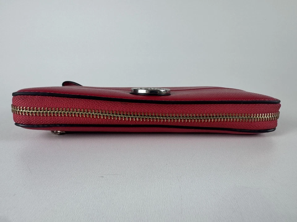 VTG Guess Wallet Womens Red Zip Around Wristlet Leather Logo Clutch Purse Bag - Image 4 of 4