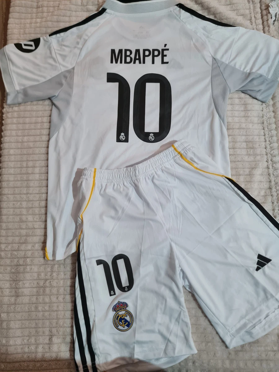 Commandez en ligne un maillot de football 2024 2k+ | (site web