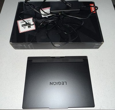 Lenovo Legion Pro 7i 16'' 2.5K OLED Laptop Intel Ultra 9 275HX 32 GB RTX 5080