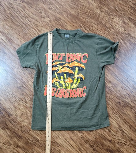 Brisco Brands Mens T Shirt Green Graphic Short Sleeve Crew Neck Size Medium - Picture 4 of 8