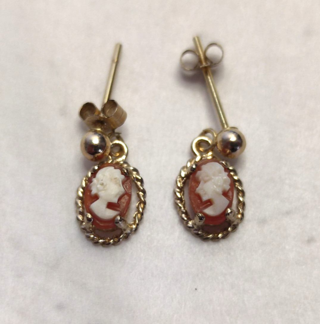 9ct Yellow Gold Dangle Cameo Earring White Shell 14mm Drop Length image 3
