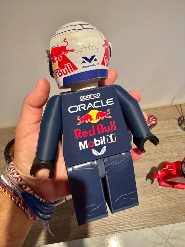 F1 Minifigure Figure 23/24 Cm Max Verstappen 2025 F1 - Image 4 of 4