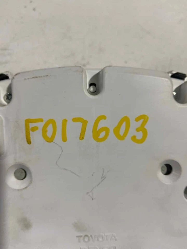 Medidor de velocímetro usado se adapta a: Toyota Highlander Cluster 2012 VIN K quinto dígito 6 cy Foto 4 de 4