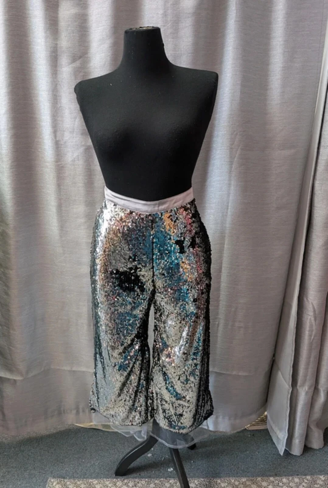 Silver Black Flip Sequin Wide Leg Capri Pants 10 M