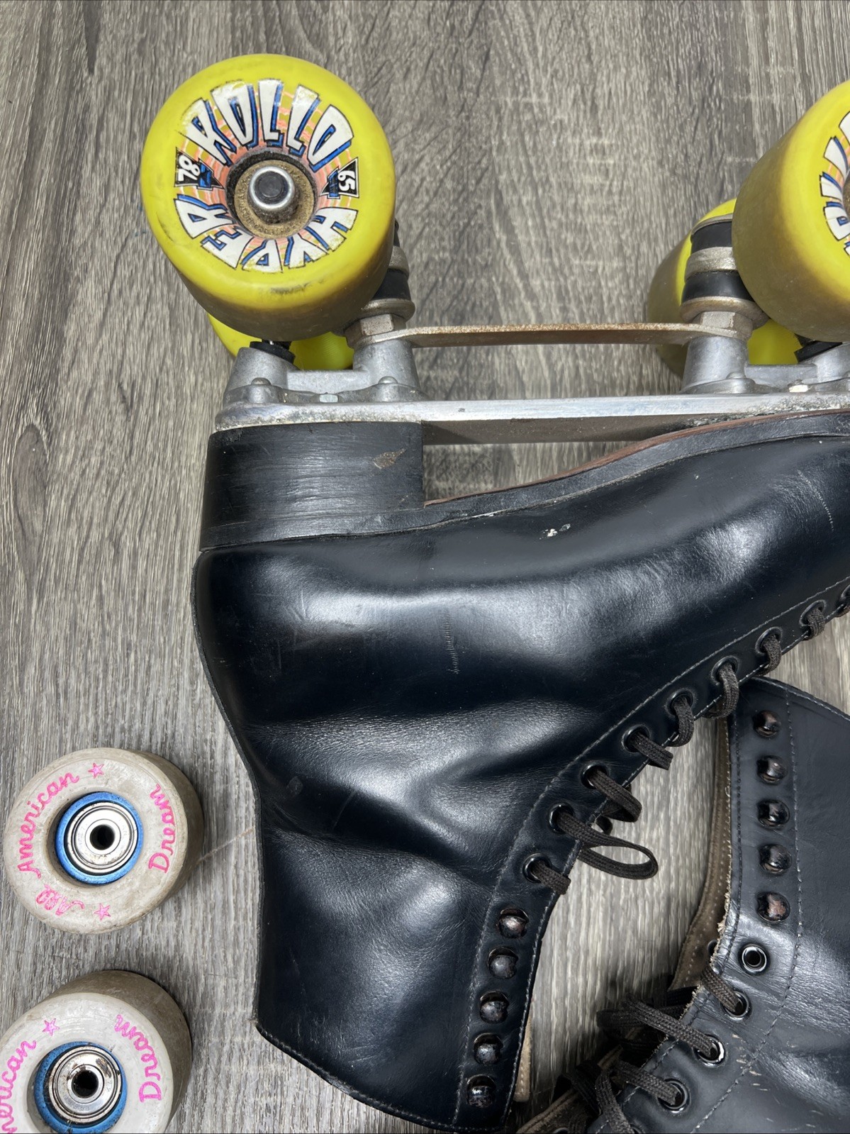 VTG Riedell 220 Red Wing Roller Skates Sz 6 Black Chicago Plate Hyper Rollo Whls