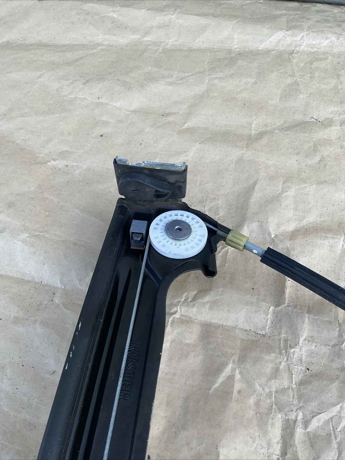 14-22 MASERATI QUATTROPORTE FRONT RIGHT DOOR WINDOW REGULATOR MOTOR OEM 19K