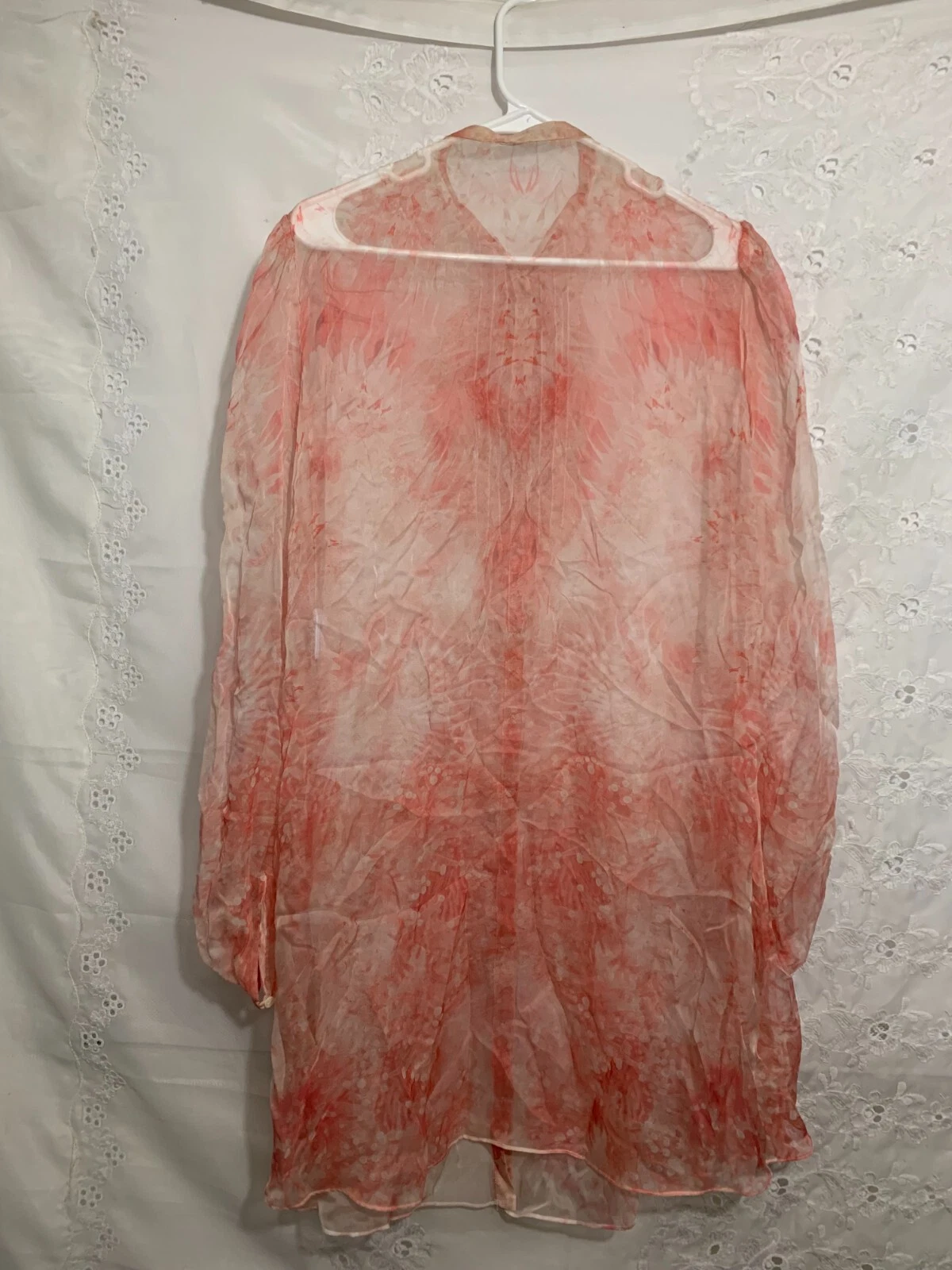 Alexander McQueen abito trasparente manica lunga rosa con bottoni taglia 44 (US 10) us intime ottimeioni