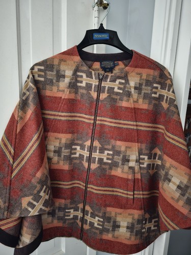 PENDELTON WOOLEN MILLS LADIES FULL ZIP PONCHO/JACKET..MINT COND! XS-S