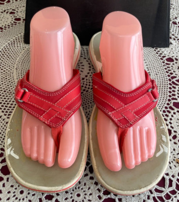 CLARKS ''Cloudsteppers'' Flip Flop Thong Sandals Red Size 11?