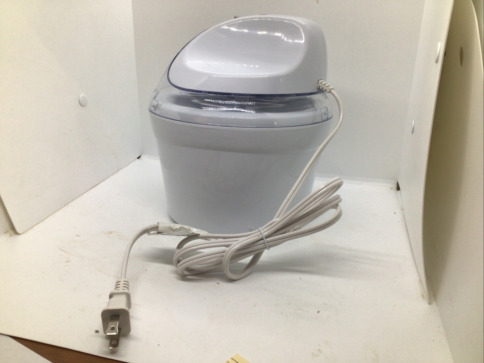 Savoureux Pro Line Portable Electric 1.5qt Ice Cream Maker Model
