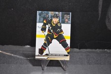 2023-24 Upper Deck Series 1 Hockey card #181 William Karlsson Vegas Golden Knigh