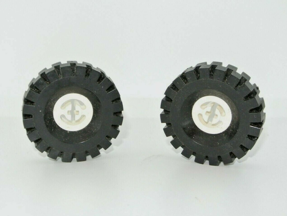 LEGO Space: 2x wheel tire 17 x 43 ref 3482c03 white set 6885