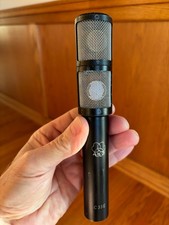 AKG 33e Vintage Stereo Microphone