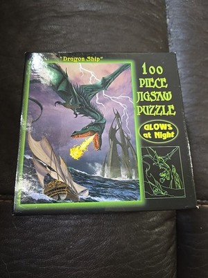 Glow In The Dark 100-Piece Jigsaw Puzzle Wizard's Apprentice